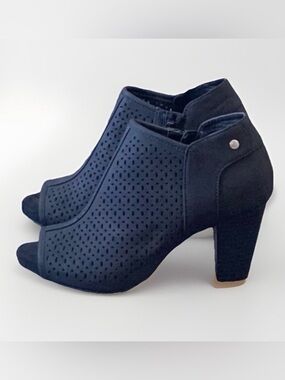 Giani Bernini Memory Foam Ankle Boots